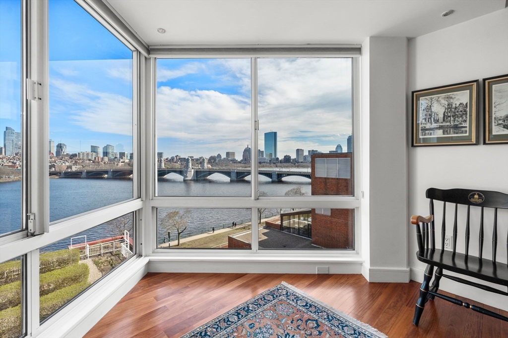 Cambridge, Massachusetts, 02142, United States, 2 Bedrooms Bedrooms, ,3 BathroomsBathrooms,Residential,For Sale,1784887
