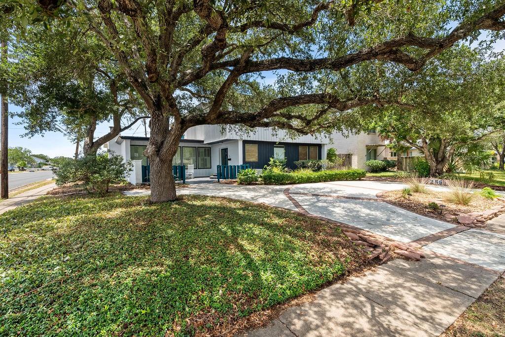 Corpus Christi, Texas, 78404, United States, 3 Bedrooms Bedrooms, ,3 BathroomsBathrooms,Residential,For Sale,1859850