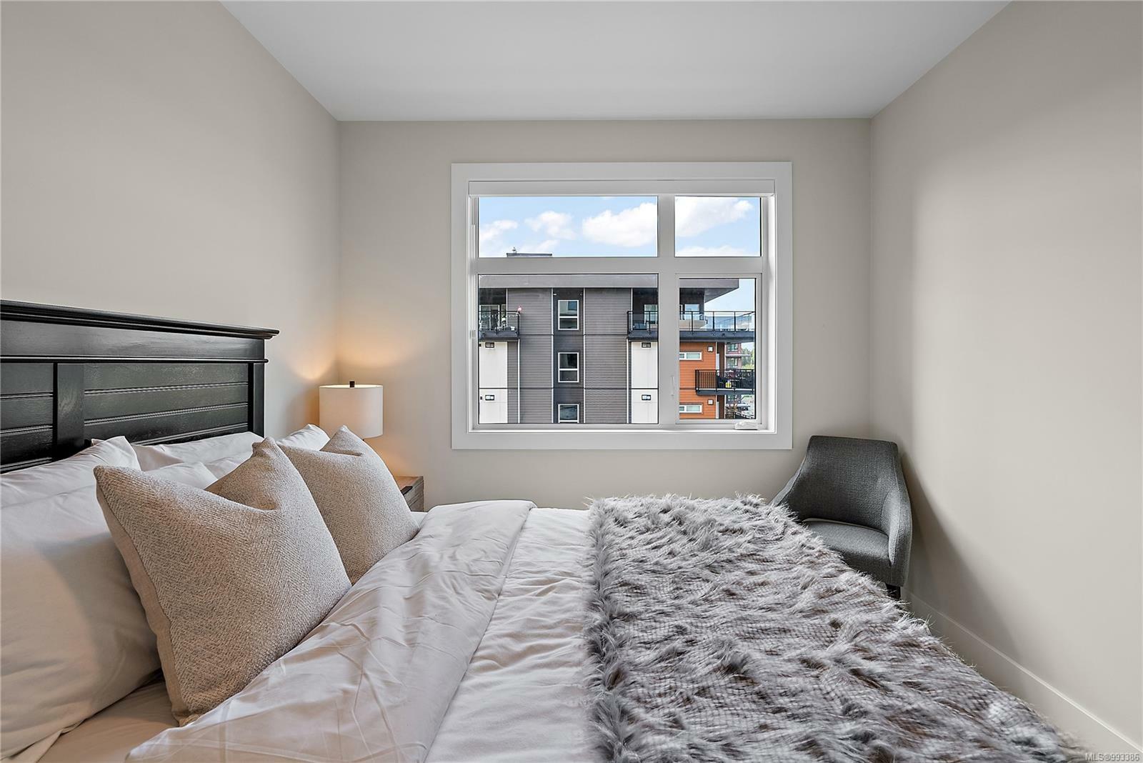 CENTRAL SAANICH, British Columbia, V8M 0B9, CA, 1 Bedroom Bedrooms, ,Residential,For Sale,1891778
