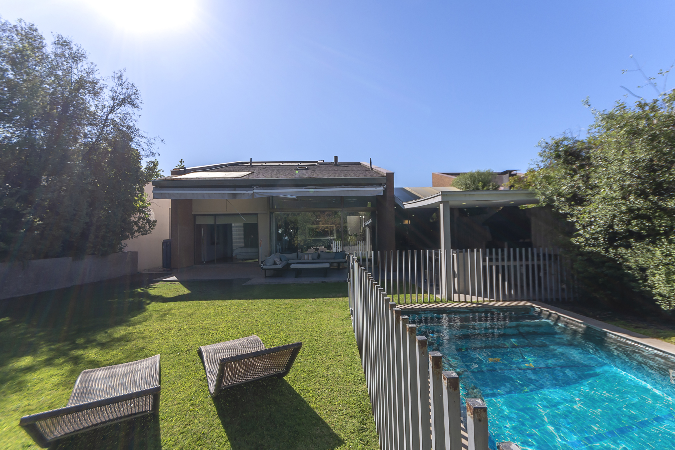  Mediterranean-style house in a gated community - 物件實景