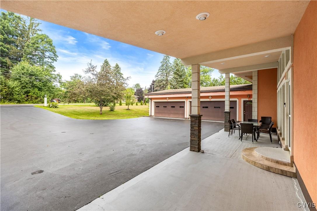 Deerfield, New York, 13502, United States, 6 Bedrooms Bedrooms, ,4 BathroomsBathrooms,Residential,For Sale,1971402