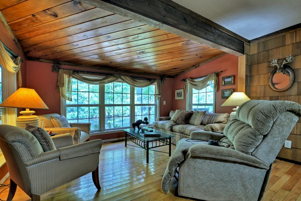 Blue Ridge, Georgia, 30513, United States, 4 Bedrooms Bedrooms, ,4 BathroomsBathrooms,Residential,For Sale,1859104
