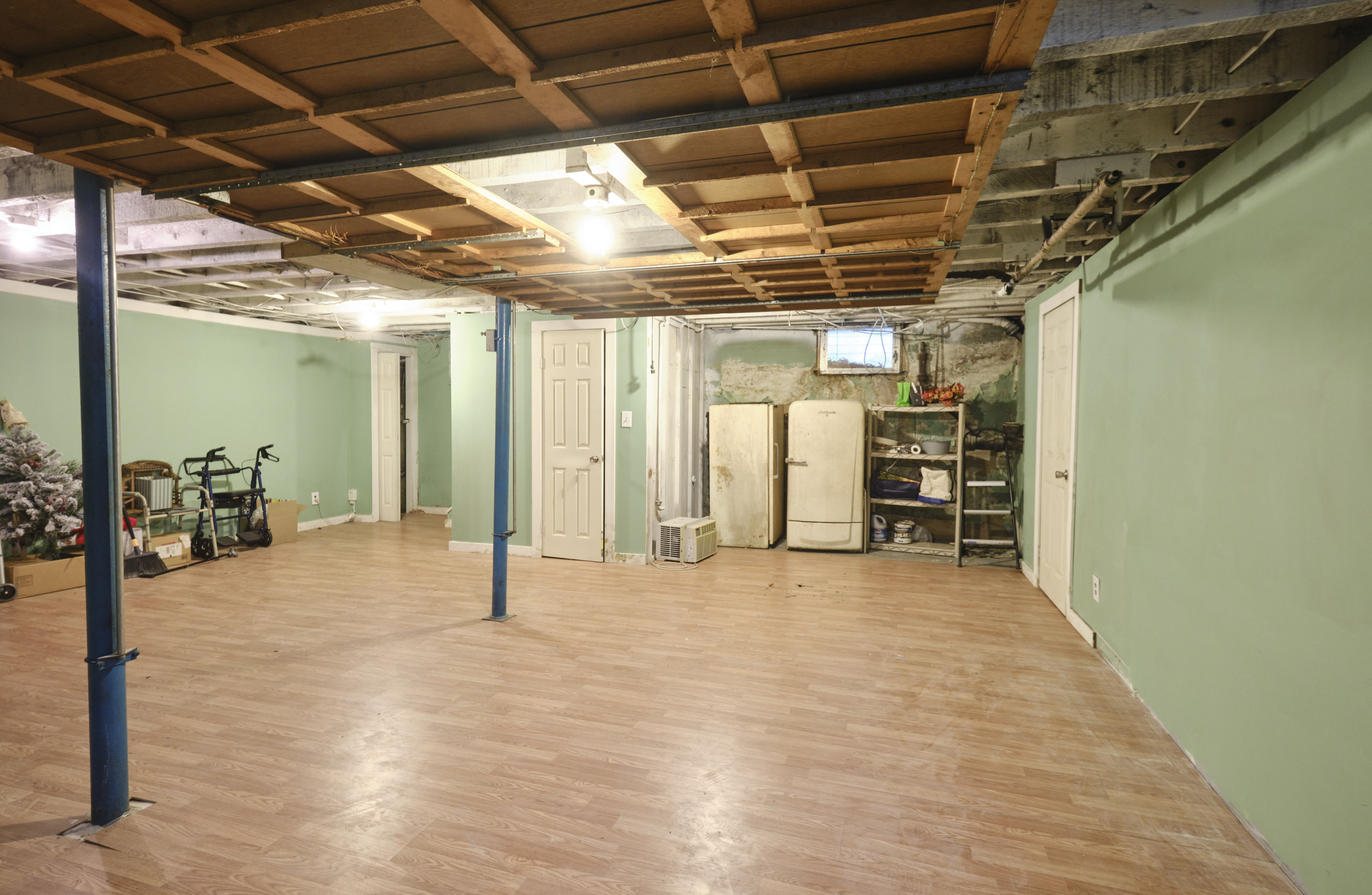 Floral Park, New York, 11001, United States, 3 Bedrooms Bedrooms, ,2 BathroomsBathrooms,Residential,For Sale,1974847