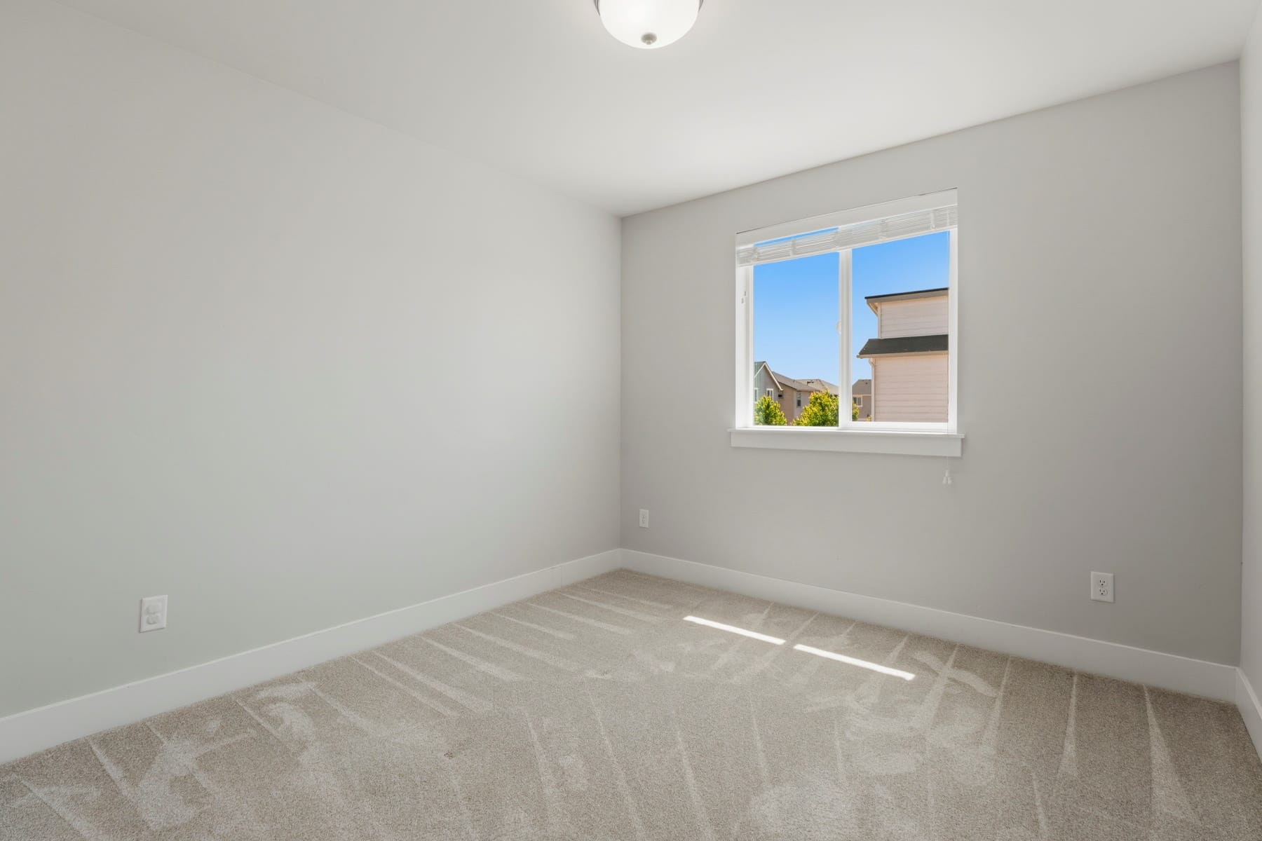  3757 NE Petrosa Avenue Bend, OR 97701 - 物件實景