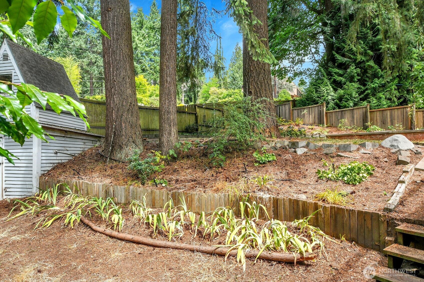 Lake Forest Park, Washington, 98155, United States, 4 Bedrooms Bedrooms, ,1 BathroomBathrooms,Residential,For Sale,1896629
