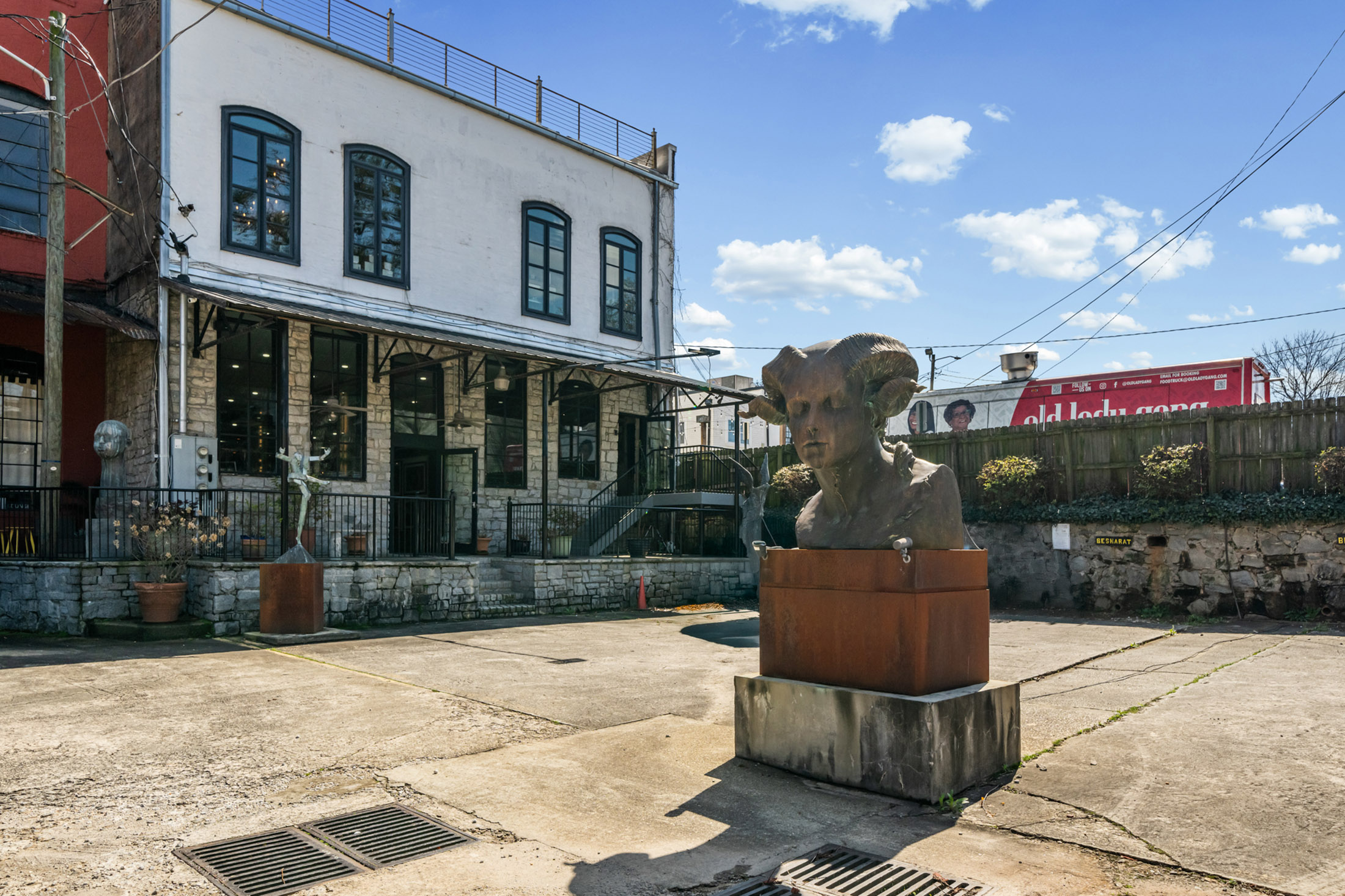  Extraordinary 1925 Landmark Live-Work Building in the Heart of Castleberry Hill - 物件實景