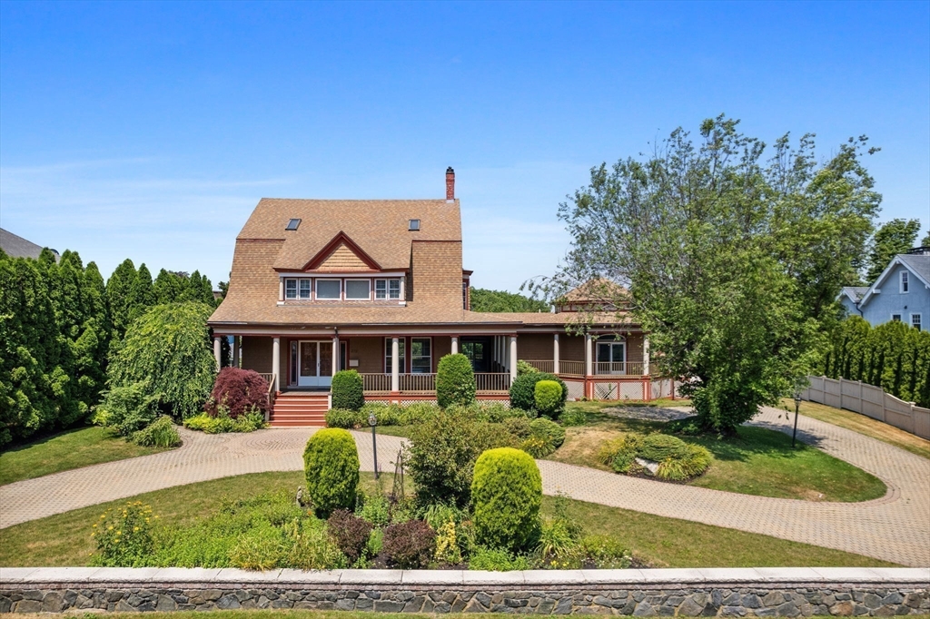 Marblehead, Massachusetts, 01945, United States, 7 Bedrooms Bedrooms, ,5 BathroomsBathrooms,Residential,For Sale,1895624