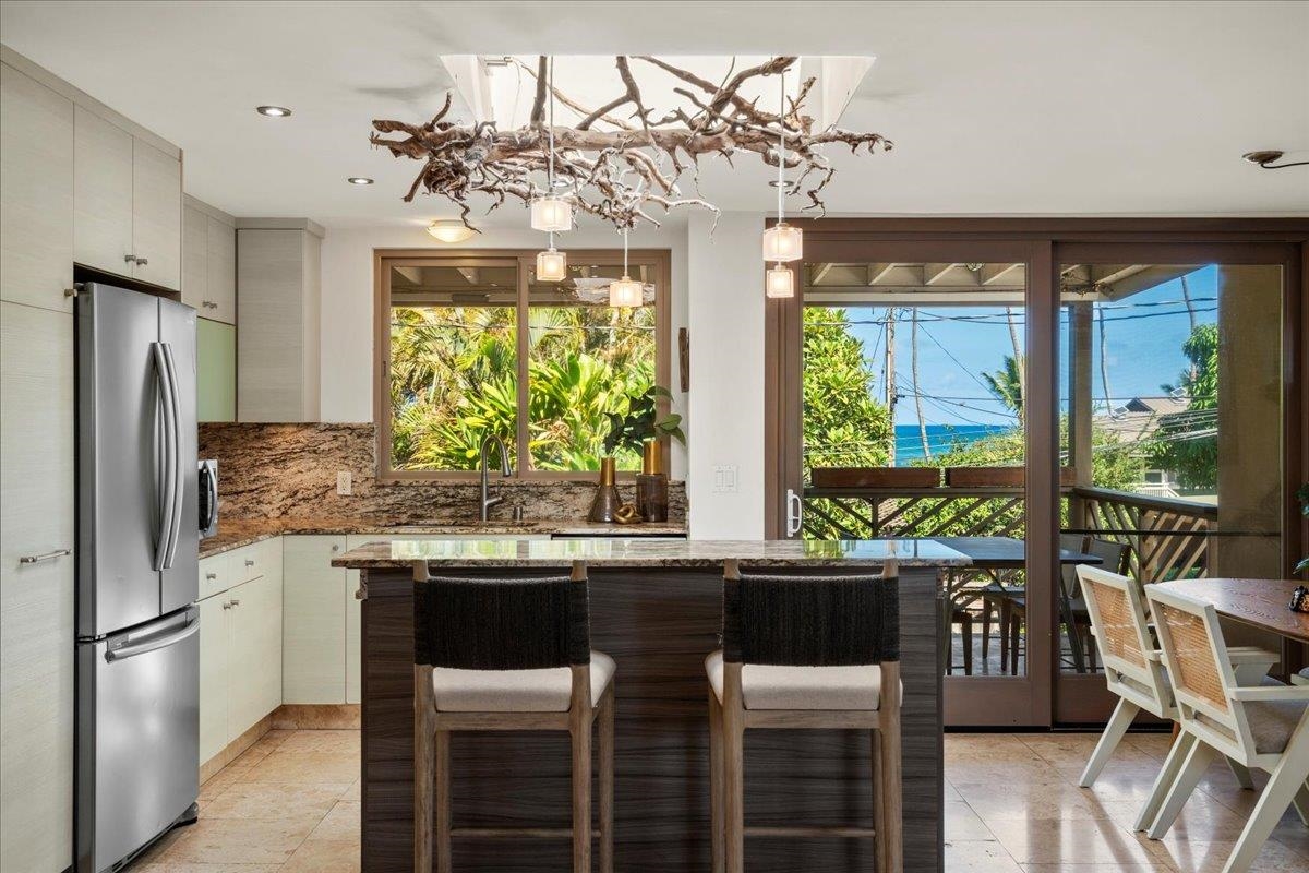 Paia, Hawaii, 96779, United States, 5 Bedrooms Bedrooms, ,4 BathroomsBathrooms,Residential,For Sale,1988155