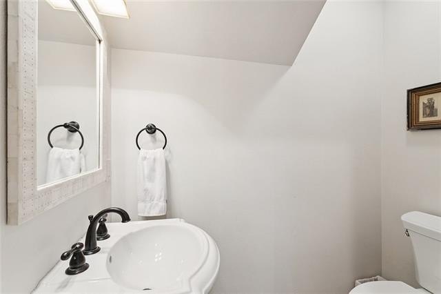 New Orleans, Louisiana, 70124, United States, 4 Bedrooms Bedrooms, ,3 BathroomsBathrooms,Residential,For Sale,2006201