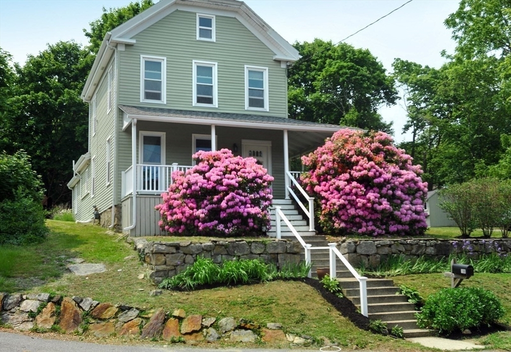 Hingham, Massachusetts, 02043, United States, 3 Bedrooms Bedrooms, ,2 BathroomsBathrooms,Residential,For Sale,1846481