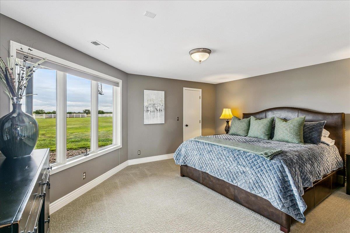 Augusta, Kansas, 67010, United States, 4 Bedrooms Bedrooms, ,4 BathroomsBathrooms,Residential,For Sale,1942309