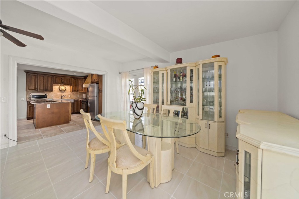 Newhall, California, 91321, United States, 5 Bedrooms Bedrooms, ,4 BathroomsBathrooms,Residential,For Sale,1940368