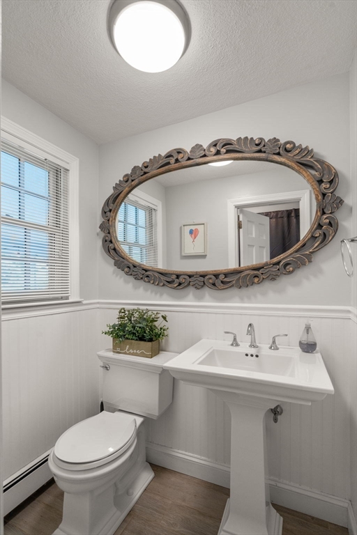 Framingham, Massachusetts, 01701, United States, 4 Bedrooms Bedrooms, ,3 BathroomsBathrooms,Residential,For Sale,1837542