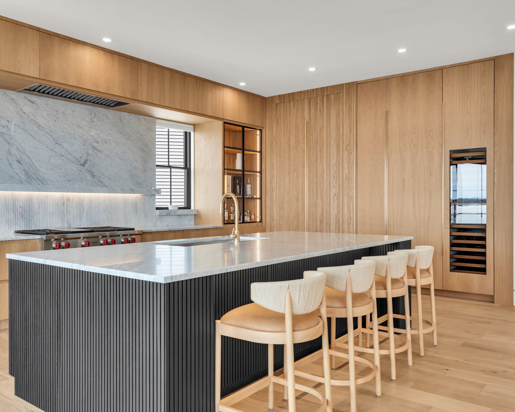  Exceptional Custom Built Waterfront Home - 物件實景