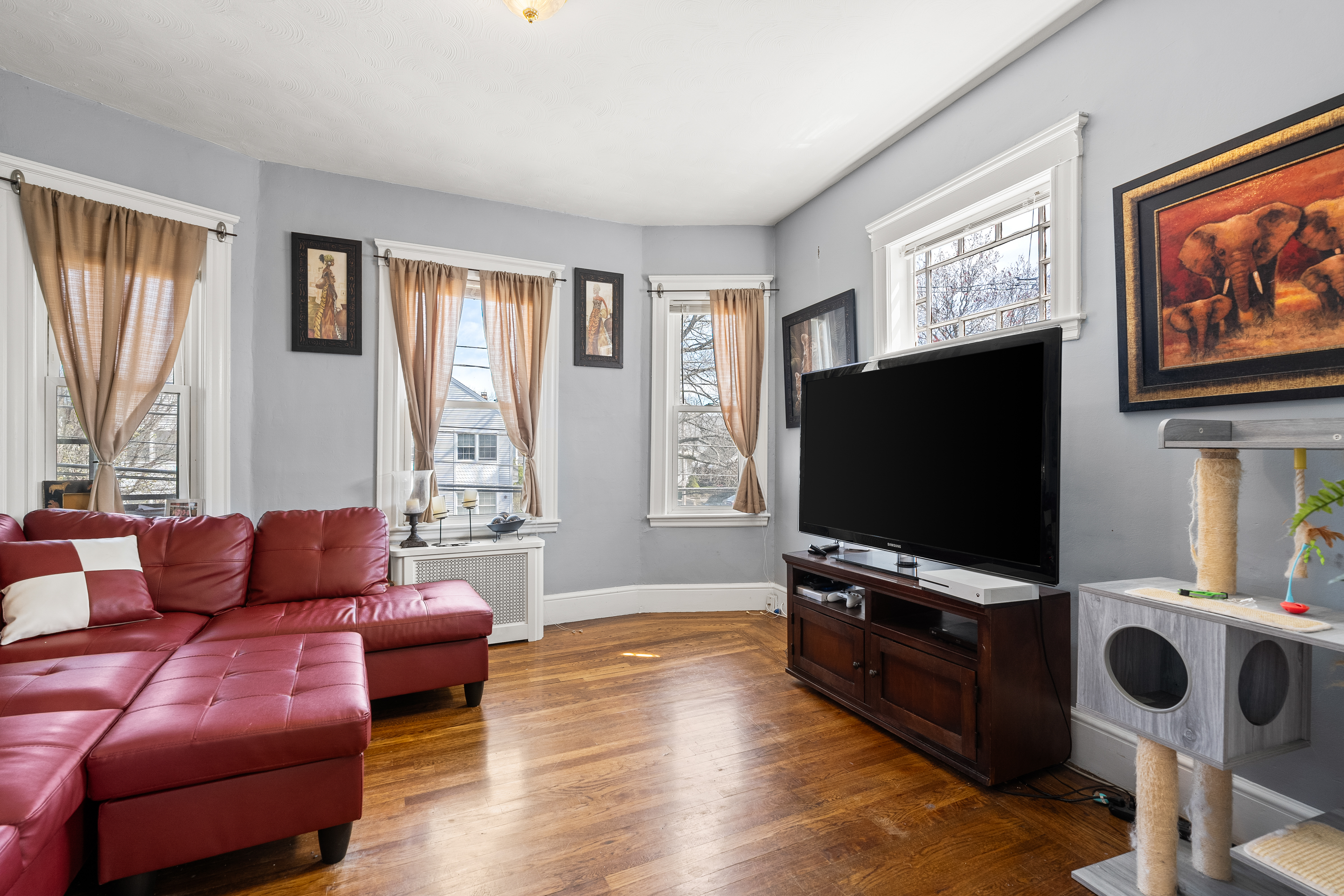  98-100 West Wyoming Avenue, Melrose, MA, 02176 - 物件實景