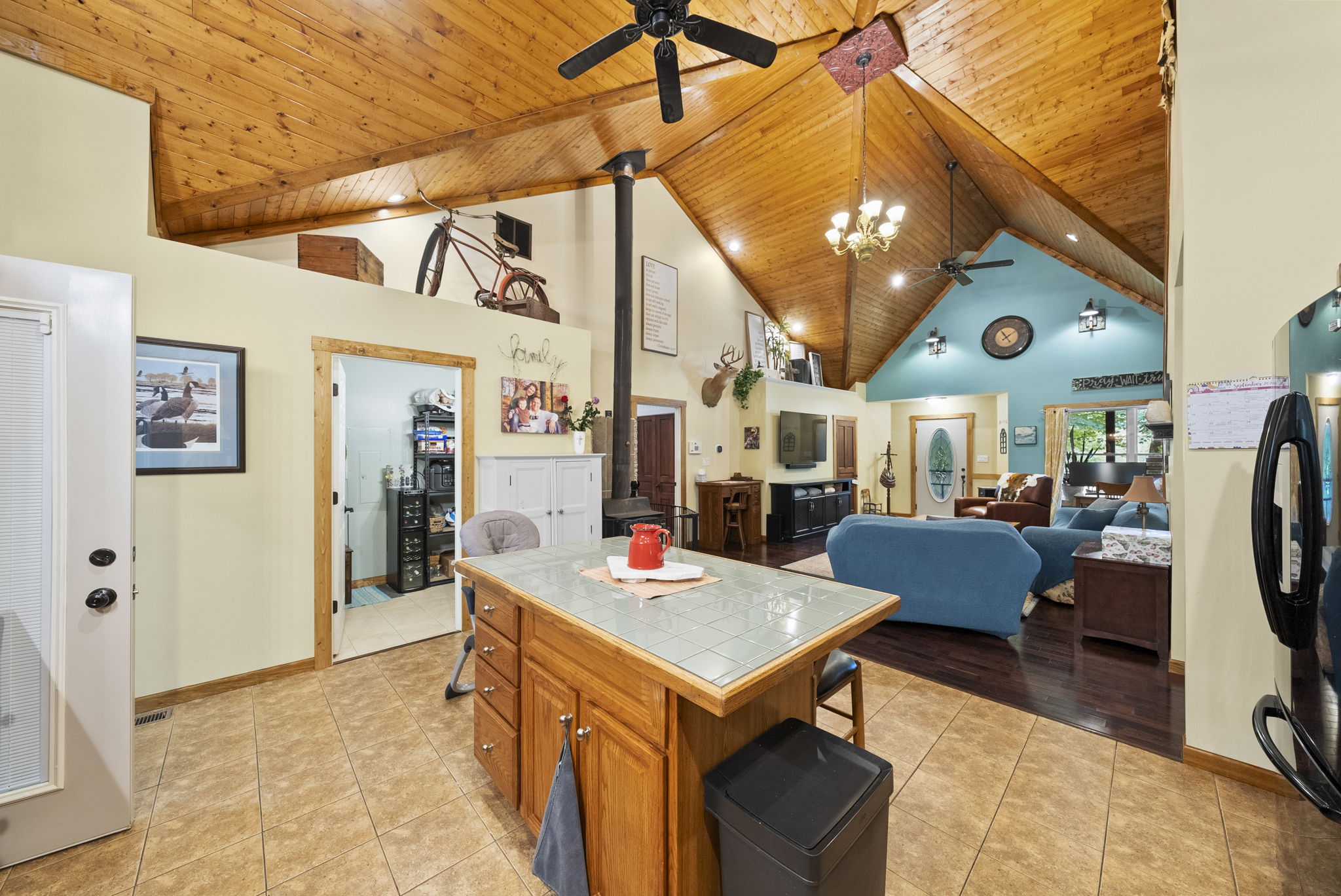 Bloomfield, Indiana, 47424, United States, 3 Bedrooms Bedrooms, ,2 BathroomsBathrooms,Residential,For Sale,1976098