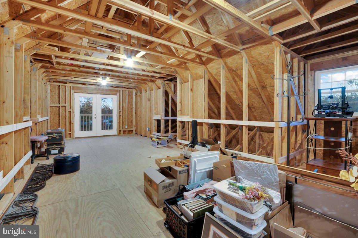 Hamilton, Virginia, 20158, United States, 4 Bedrooms Bedrooms, ,5 BathroomsBathrooms,Residential,For Sale,1987096