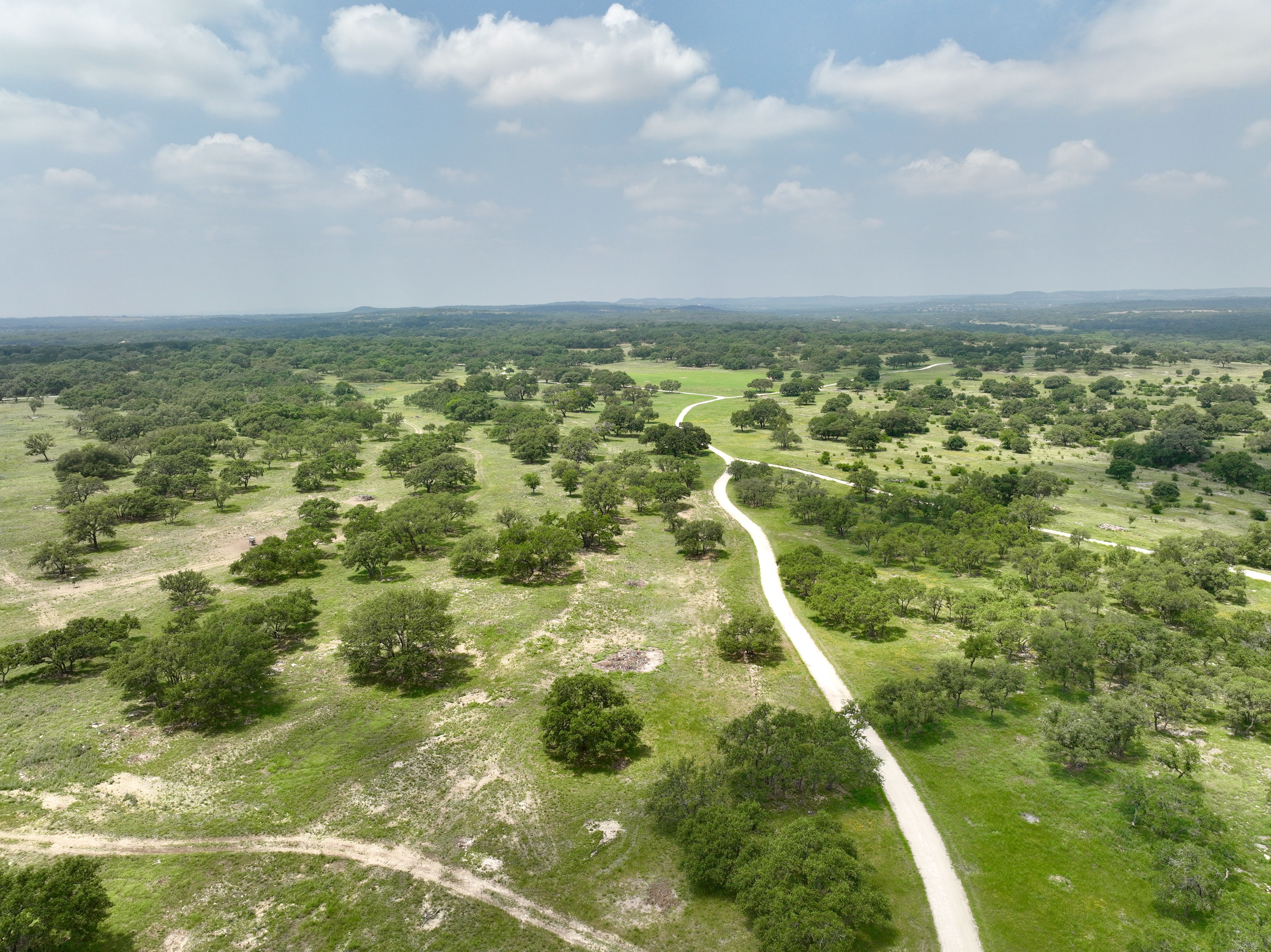  Rolling Oaks Ranch: The Pinnacle of Private Estate Living - 物件實景