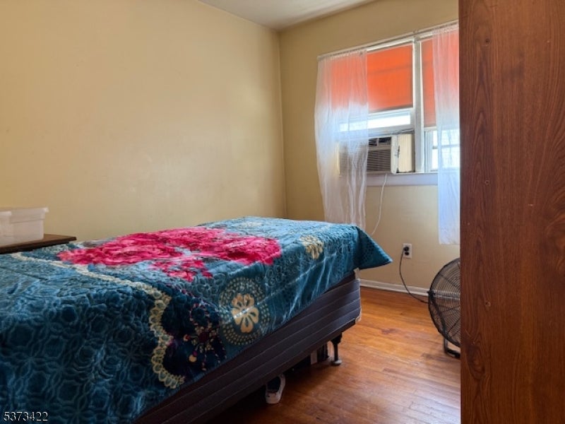 Roselle Boro, New Jersey, 07203, United States, ,2 BathroomsBathrooms,Residential,For Sale,1899301