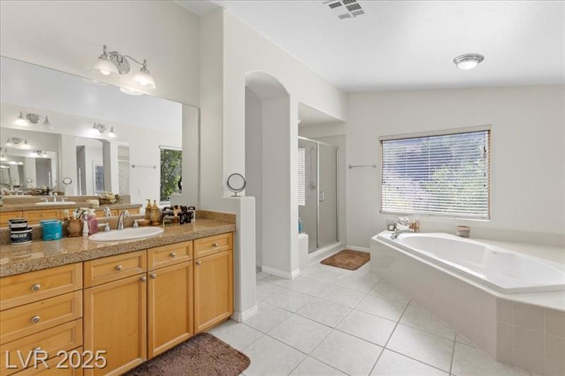 Henderson, Nevada, 89052, United States, 4 Bedrooms Bedrooms, ,4 BathroomsBathrooms,Residential,For Sale,1903011