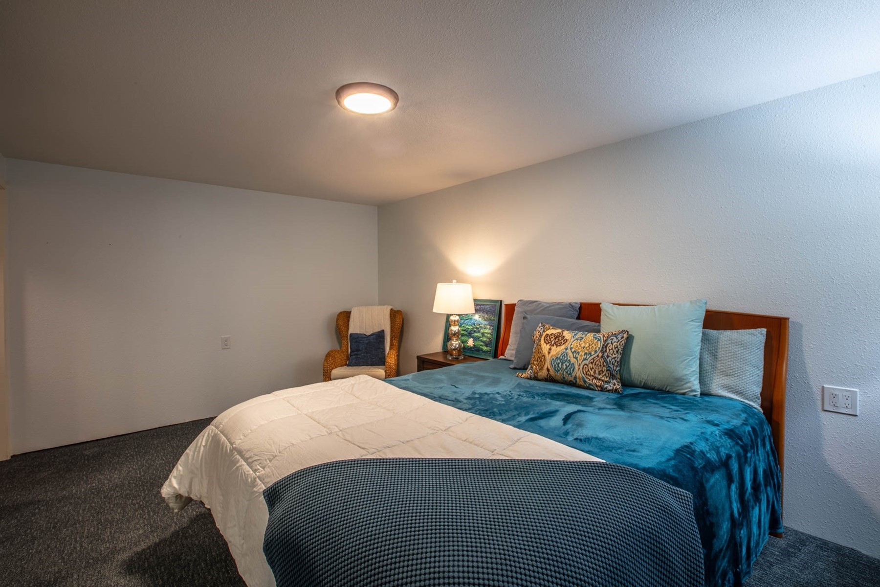  Renovated Waterfront Retreat with Private Dock & Guest Barn - 物件實景