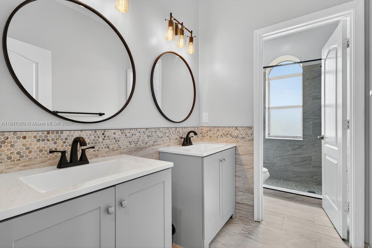 Homestead, Florida, 33033, United States, 7 Bedrooms Bedrooms, ,3 BathroomsBathrooms,Residential,For Sale,1903870