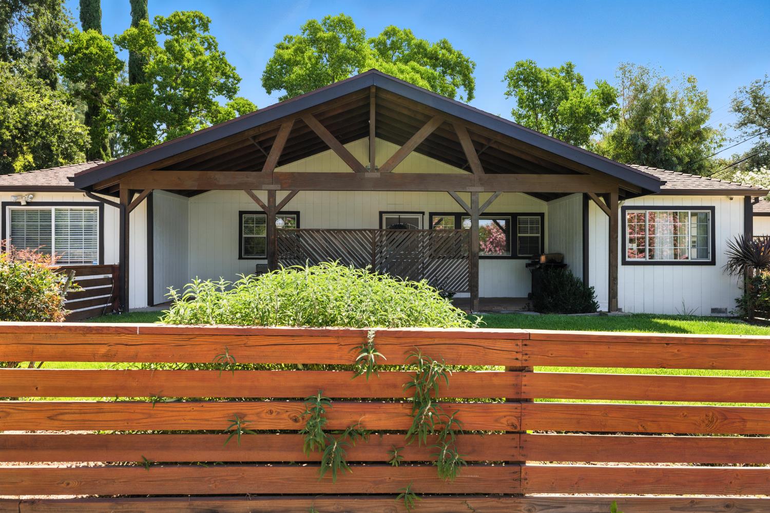 Fair Oaks, California, 95628, United States, 3 Bedrooms Bedrooms, ,2 BathroomsBathrooms,Residential,For Sale,1891420