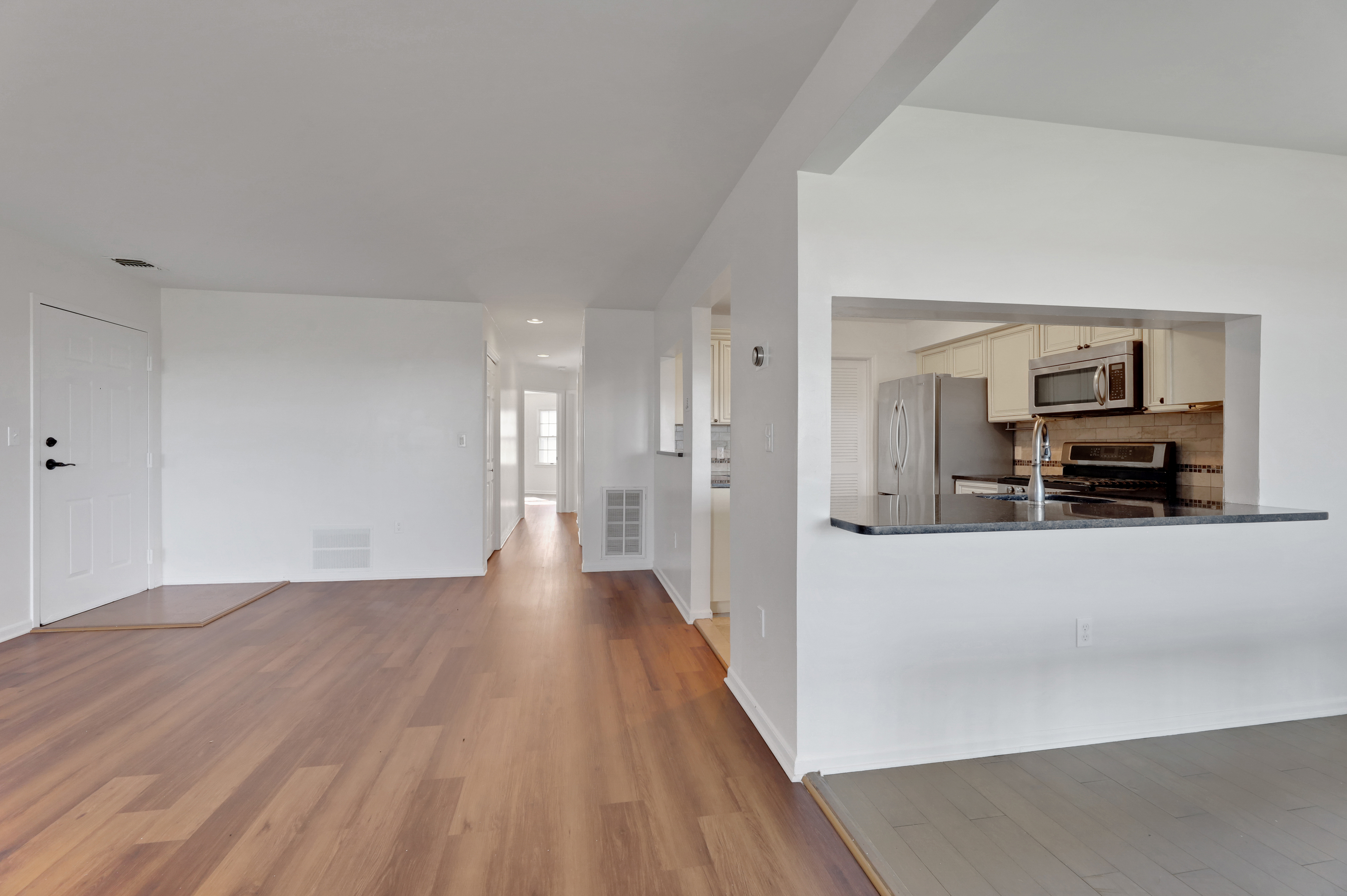  15 Crystal Lane, Paterson, NJ 07501 - 物件實景
