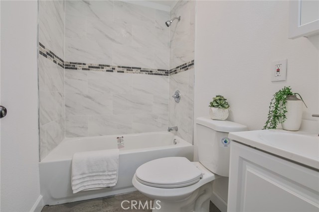 Los Angeles, California, 90044, United States, 2 Bedrooms Bedrooms, ,1 BathroomBathrooms,Residential,For Sale,2002532