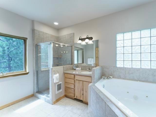 Angel Fire, New Mexico, 87710, United States, 4 Bedrooms Bedrooms, ,5 BathroomsBathrooms,Residential,For Sale,1885448