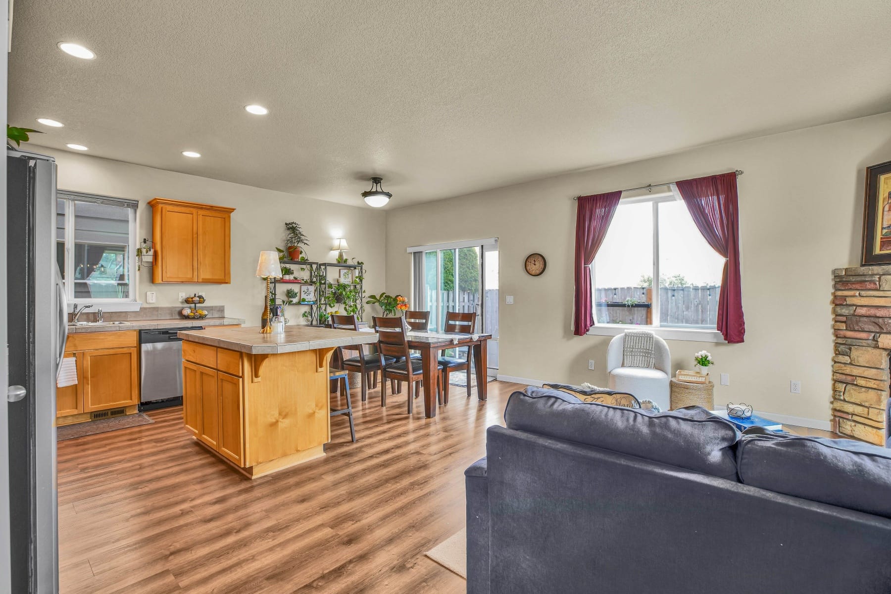  17925 SW BRISK LN Beaverton, OR 97007 - 物件實景