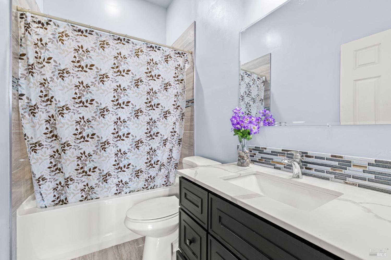 Vacaville, California, 95688, United States, 3 Bedrooms Bedrooms, ,2 BathroomsBathrooms,Residential,For Sale,1982047