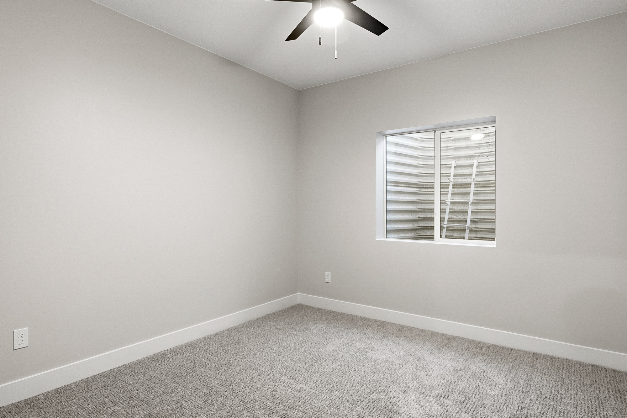 Cedar City, Utah, 84720, United States, 6 Bedrooms Bedrooms, ,4 BathroomsBathrooms,Residential,For Sale,1978281