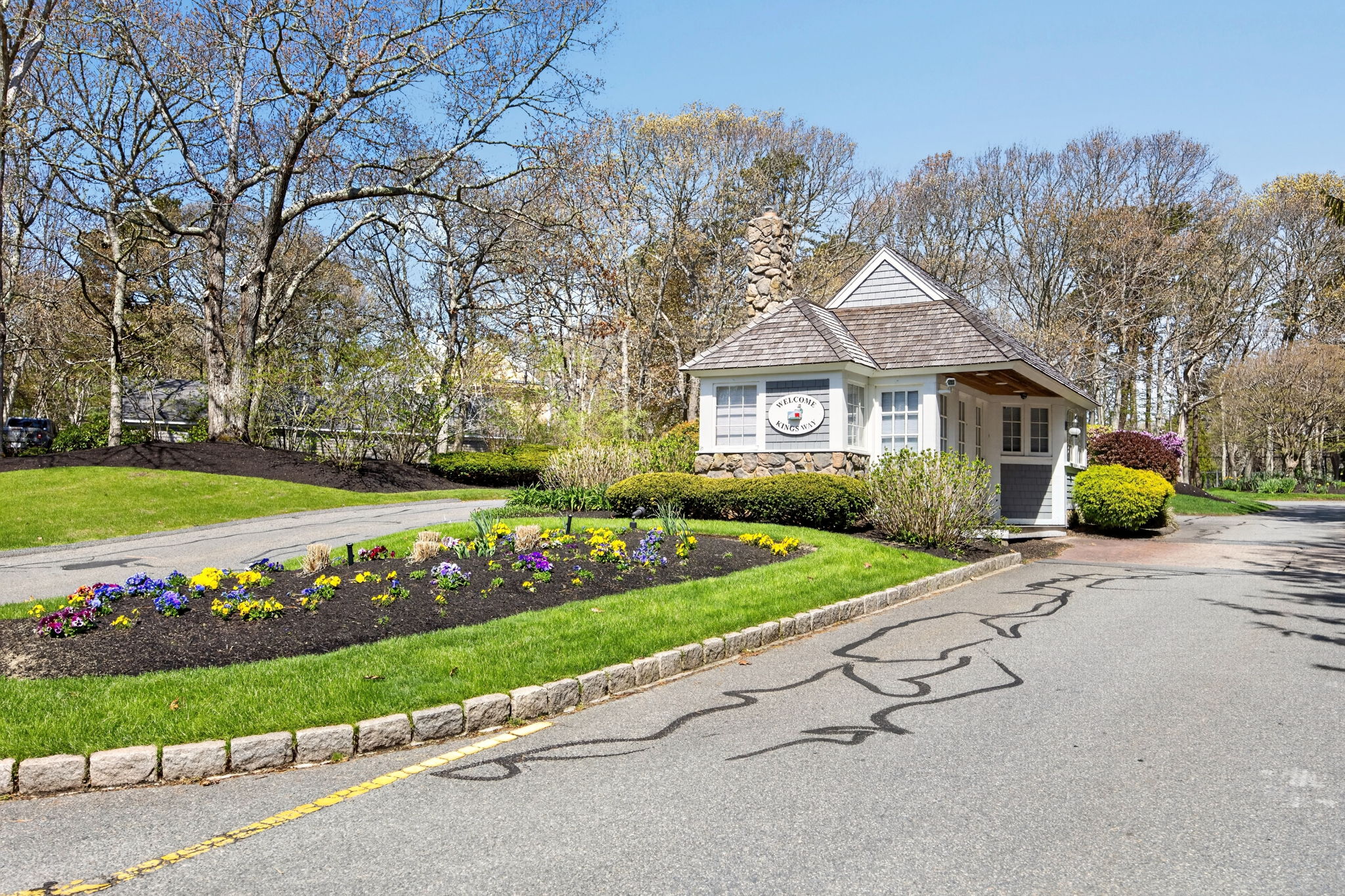  24 W Woods Circle, Yarmouth Port, MA, 02675 - 物件實景