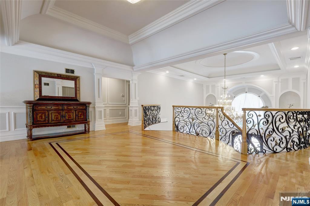 Fort Lee, New Jersey, 07024, United States, 6 Bedrooms Bedrooms, ,7 BathroomsBathrooms,Residential,For Sale,1891733