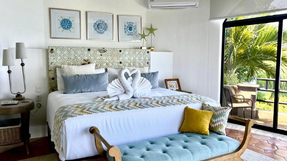 Manzanillo, Colima, 28867, Mexico, 6 Bedrooms Bedrooms, ,6 BathroomsBathrooms,Residential,For Sale,1939641