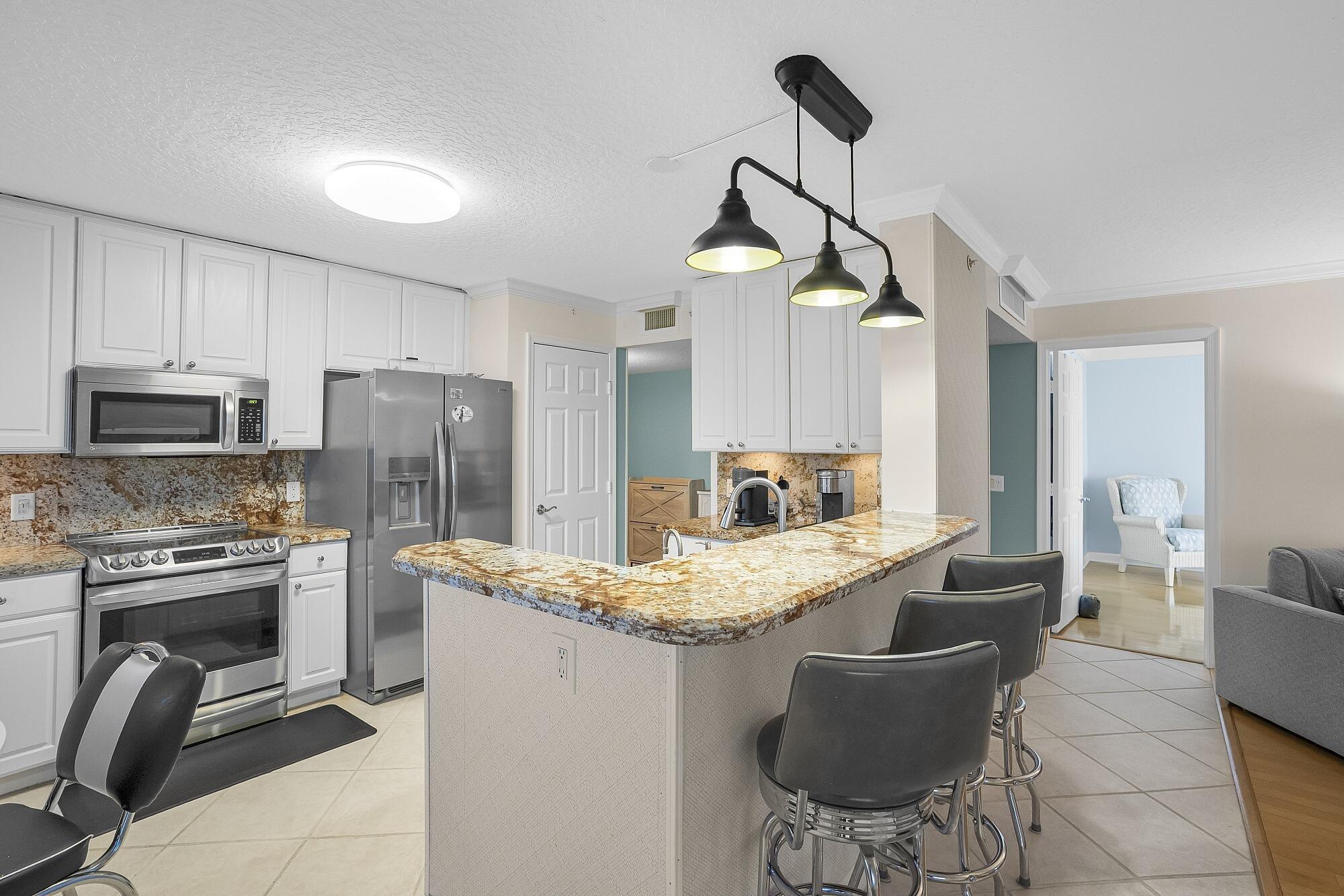 Hutchinson Island, Florida, 34949, United States, 3 Bedrooms Bedrooms, ,2 BathroomsBathrooms,Residential,For Sale,1959425