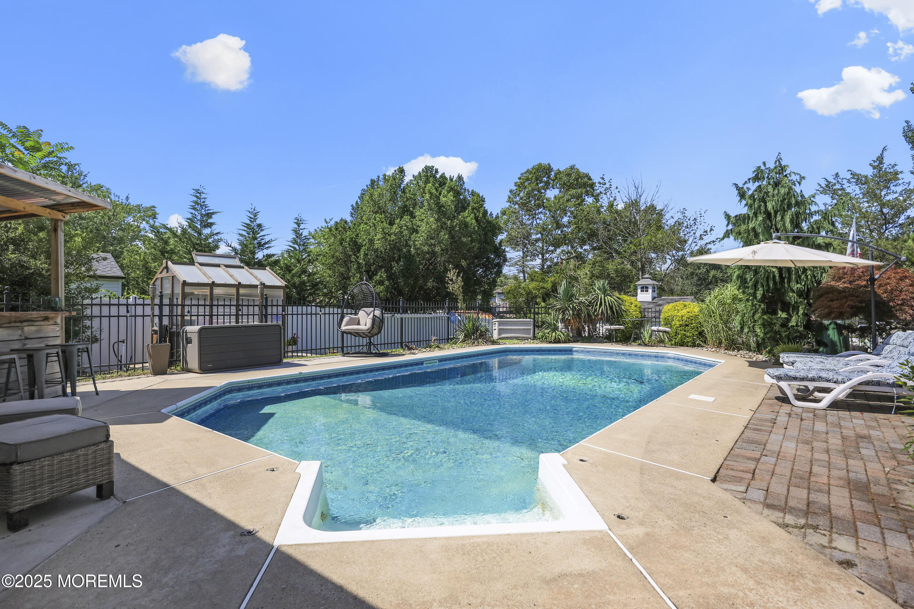 Howell, New Jersey, 07731, United States, 4 Bedrooms Bedrooms, ,2 BathroomsBathrooms,Residential,For Sale,1942279