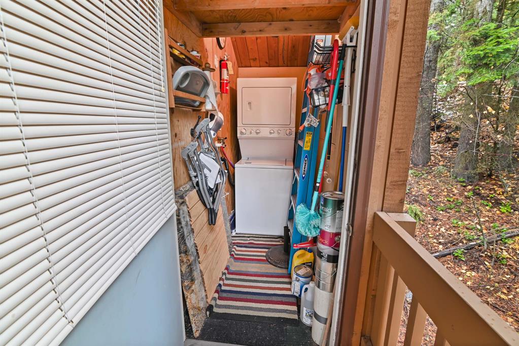 Whitefish, Montana, 59937, United States, 3 Bedrooms Bedrooms, ,2 BathroomsBathrooms,Residential,For Sale,1989958