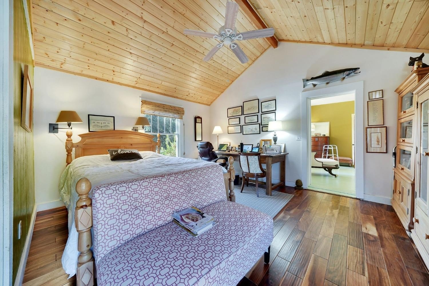 Mokelumne Hill, California, 95245, United States, 5 Bedrooms Bedrooms, ,3 BathroomsBathrooms,Residential,For Sale,1914362