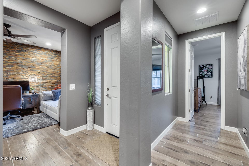 Peoria, Arizona, 85383, United States, 3 Bedrooms Bedrooms, ,Residential,For Sale,1982849