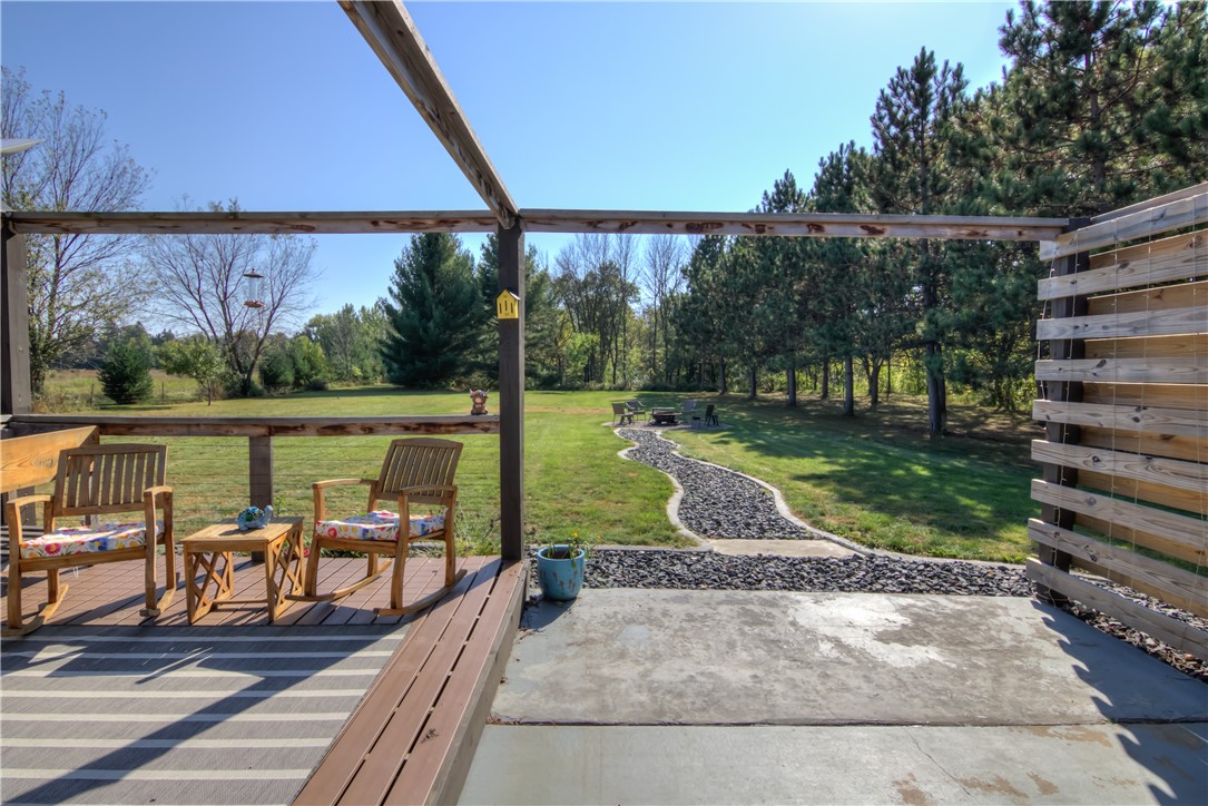 Cadott, Wisconsin, 54727, United States, 4 Bedrooms Bedrooms, ,2 BathroomsBathrooms,Residential,For Sale,1961468