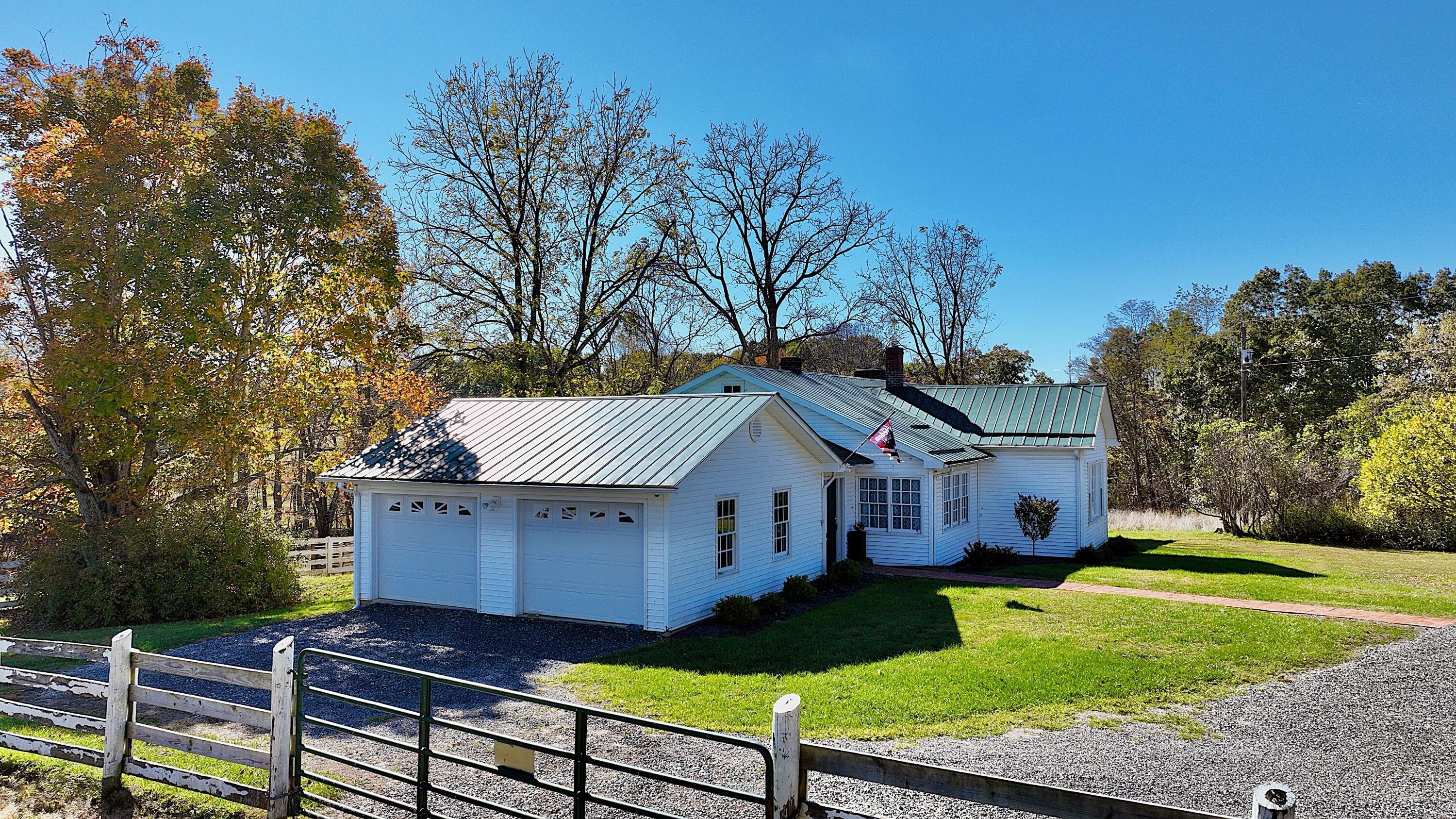 5557 Flat Mountain Rd, Alderson, West Virginia, 24910, United States, 3 Bedrooms Bedrooms, ,4 BathroomsBathrooms,Residential,For Sale,5557 Flat Mountain Rd,1644446
