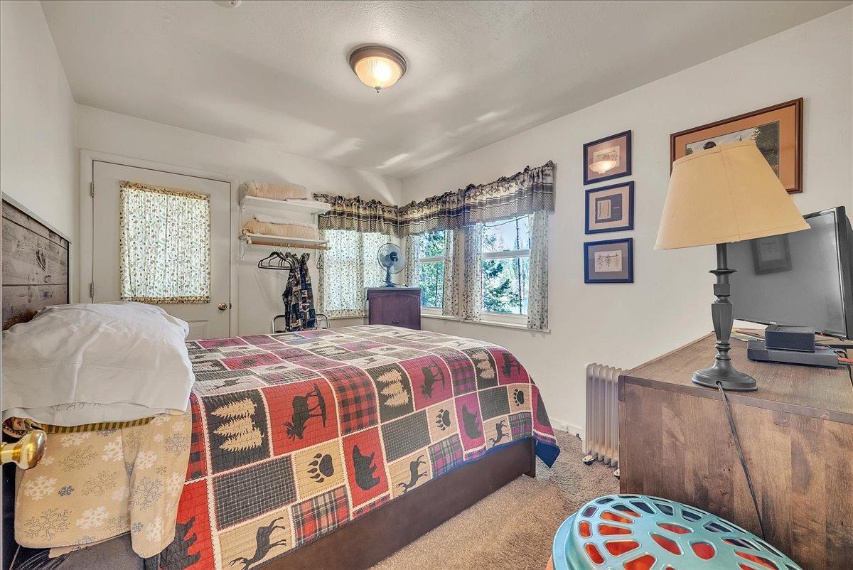 Nevada City, California, 95959, United States, 2 Bedrooms Bedrooms, ,3 BathroomsBathrooms,Residential,For Sale,1887439