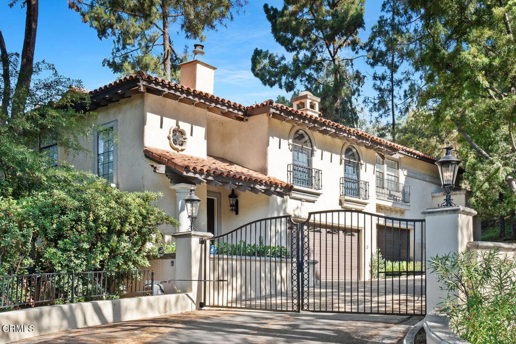 Pasadena, California, 91105, United States, 3 Bedrooms Bedrooms, ,2 BathroomsBathrooms,Residential,For Sale,1941777