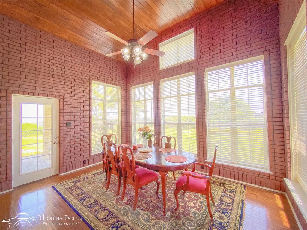 Merkel, Texas, 79536, United States, 5 Bedrooms Bedrooms, ,4 BathroomsBathrooms,Residential,For Sale,1829513