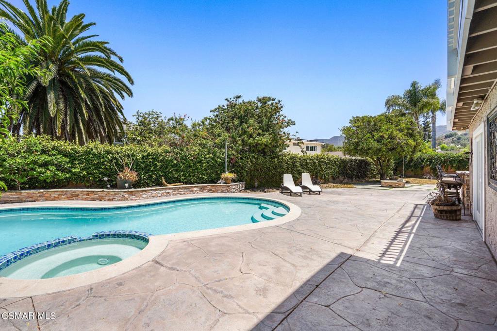 Newbury Park, California, 91320, United States, 5 Bedrooms Bedrooms, ,3 BathroomsBathrooms,Residential,For Sale,1885312