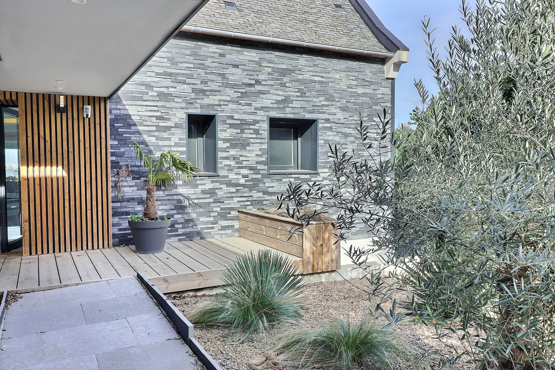  PLOUGASTEL-DAOULAS, CONTEMPORARY HOME WITH POOL AND SEA VIEW - 物件實景