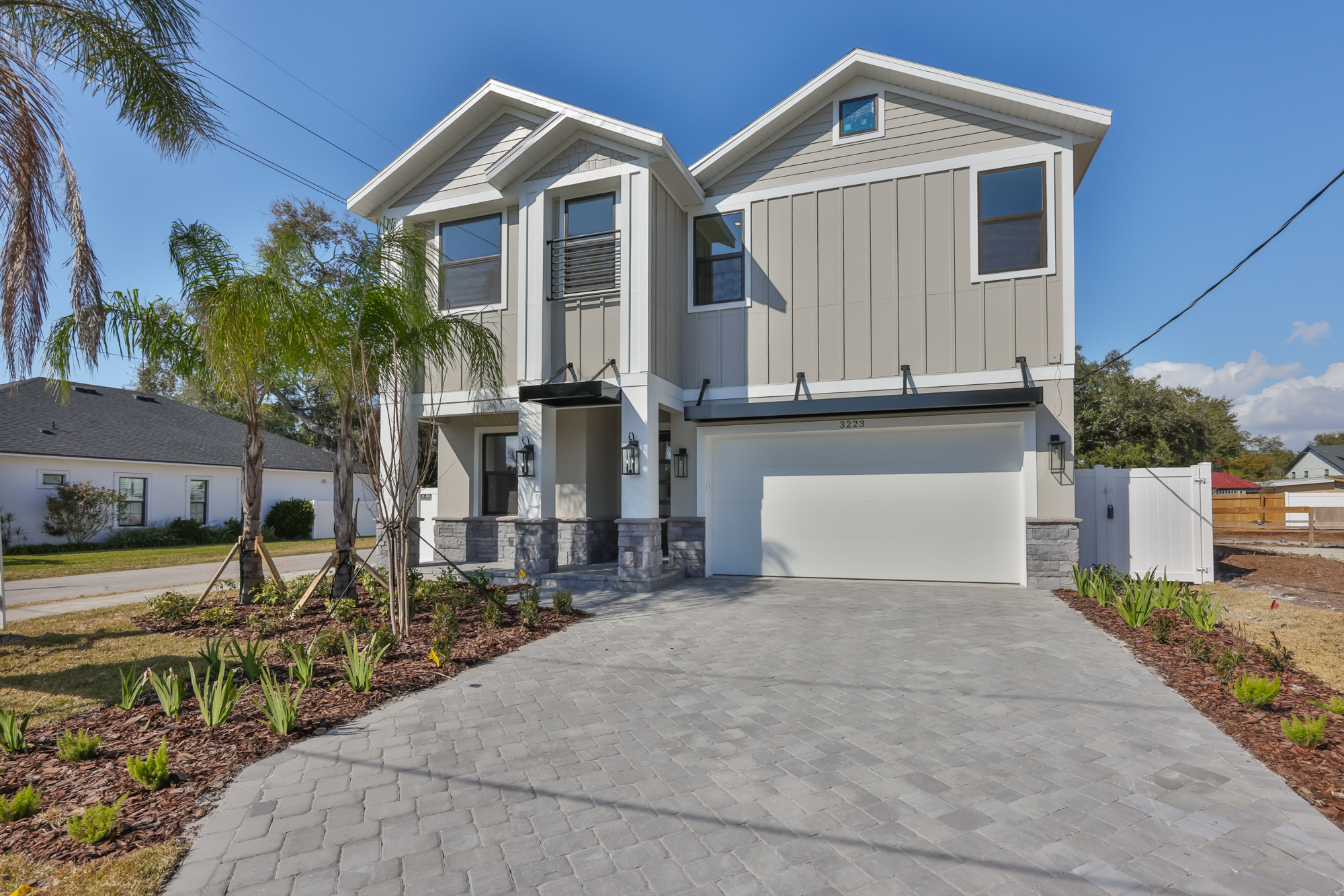 Tampa, Florida, 33611, United States, 5 Bedrooms Bedrooms, ,4 BathroomsBathrooms,Residential,For Sale,1992381