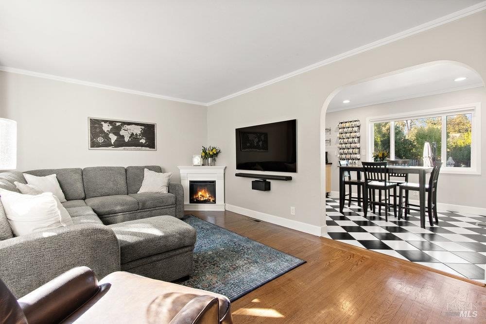 Benicia, California, 94510, United States, 2 Bedrooms Bedrooms, ,1 BathroomBathrooms,Residential,For Sale,1966169